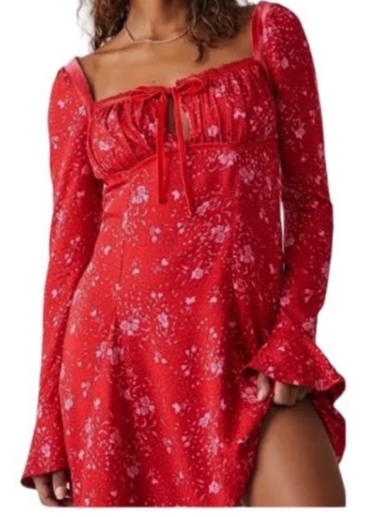 Free People Dresses & Skirts - FREE PEOPLE TESS RED FLORAL  VELVET LONG SLEEVE MINI DRESS SMALL
